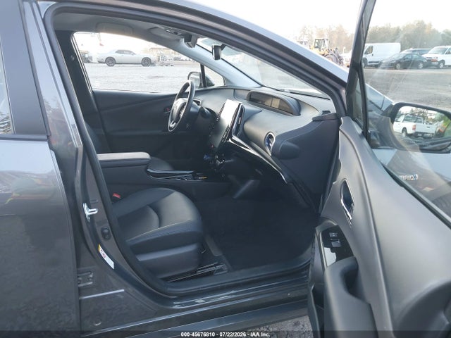 Toyota Prius Limited 2019 JTDKARFU4K3084961 Image 17