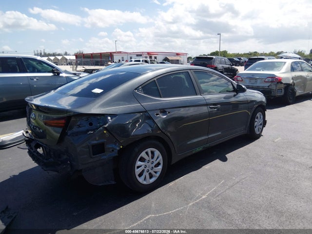 2020 Hyundai Elantra Se მანქანა იყიდება აუქციონზე, vin: 5NPD74LF6LH599790, აუქციონის ნომერი: 45676813