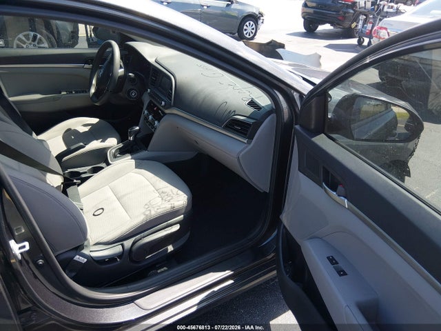 2020 Hyundai Elantra Se მანქანა იყიდება აუქციონზე, vin: 5NPD74LF6LH599790, აუქციონის ნომერი: 45676813