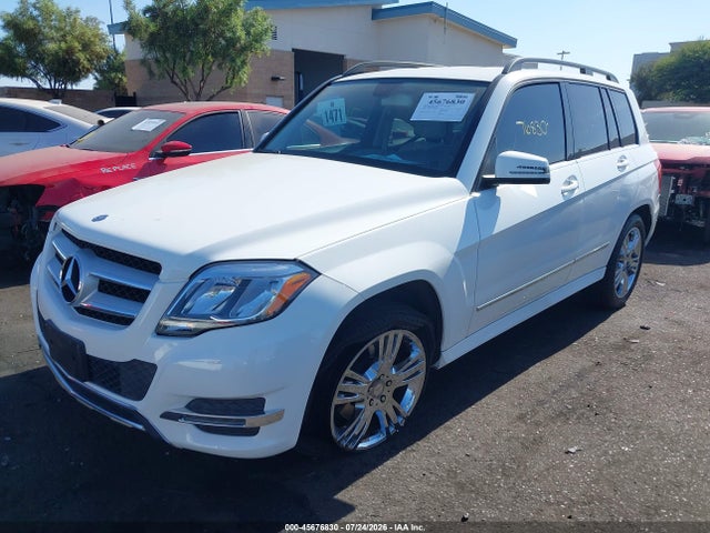 Mercedes-Benz GLK 350 2015 WDCGG5HB8FG402971 Image 2