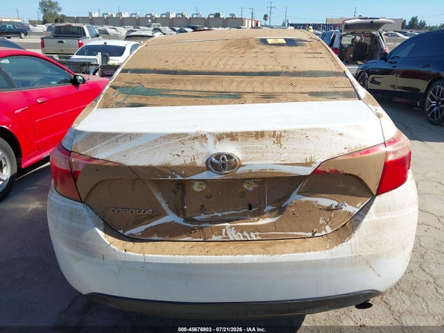2T1BURHE1KC233296 Toyota COROLLA LE