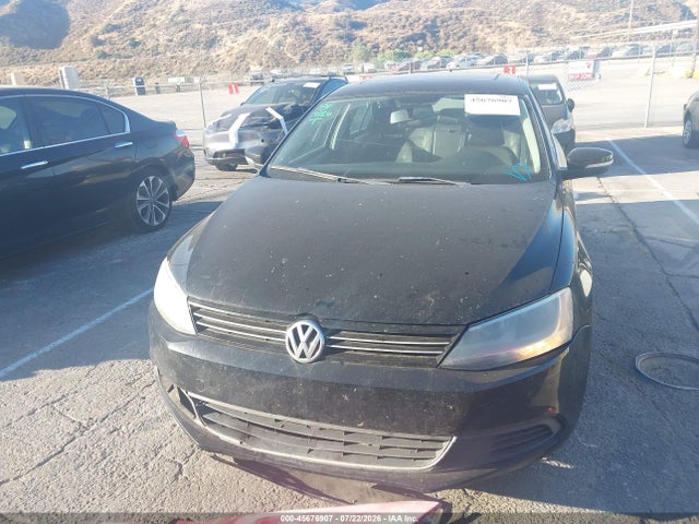 2013 Volkswagen Jetta 2.5l Se მანქანა იყიდება აუქციონზე, vin: 3VWBP7AJ8DM250901, აუქციონის ნომერი: 45676907