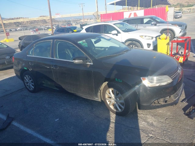 2013 Volkswagen Jetta 2.5l Se მანქანა იყიდება აუქციონზე, vin: 3VWBP7AJ8DM250901, აუქციონის ნომერი: 45676907