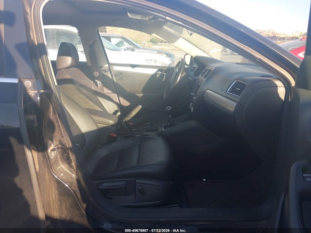 2013 Volkswagen Jetta 2.5l Se მანქანა იყიდება აუქციონზე, vin: 3VWBP7AJ8DM250901, აუქციონის ნომერი: 45676907