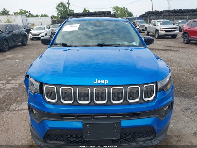 45676908 :رقم المزاد ، 3C4NJDBB9NT108085 vin ، 2022 Jeep Compass Latitude 4x4 مزاد بيع