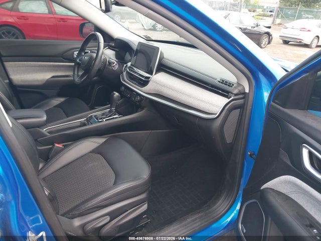 45676908 :رقم المزاد ، 3C4NJDBB9NT108085 vin ، 2022 Jeep Compass Latitude 4x4 مزاد بيع