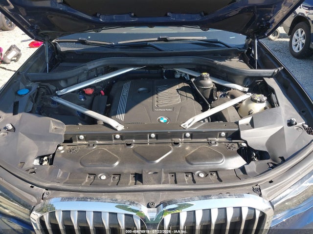 5UXCW2C52KL083641 BMW X7 Xdrive40i