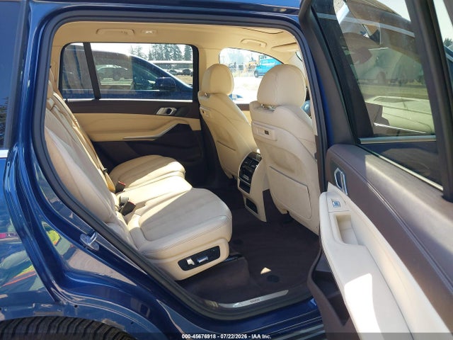 5UXCW2C52KL083641 BMW X7 Xdrive40i