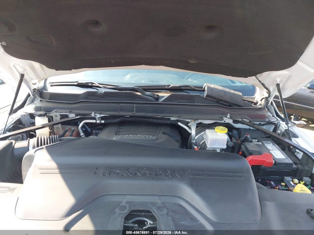 45676991 :رقم المزاد ، 3C63R3GJ3MG703023 vin ، 2021 Ram 3500 Tradesman  4x4 8' Box مزاد بيع
