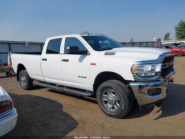 45676991 :رقم المزاد ، 3C63R3GJ3MG703023 vin ، 2021 Ram 3500 Tradesman  4x4 8' Box مزاد بيع