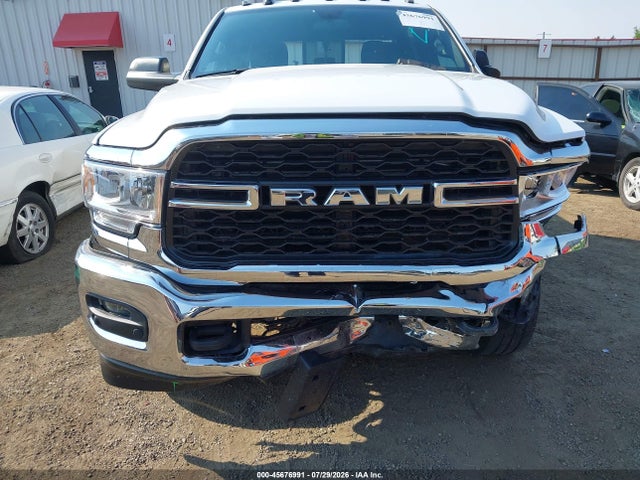 45676991 :رقم المزاد ، 3C63R3GJ3MG703023 vin ، 2021 Ram 3500 Tradesman  4x4 8' Box مزاد بيع