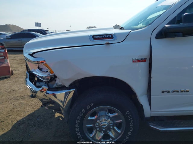 45676991 :رقم المزاد ، 3C63R3GJ3MG703023 vin ، 2021 Ram 3500 Tradesman  4x4 8' Box مزاد بيع
