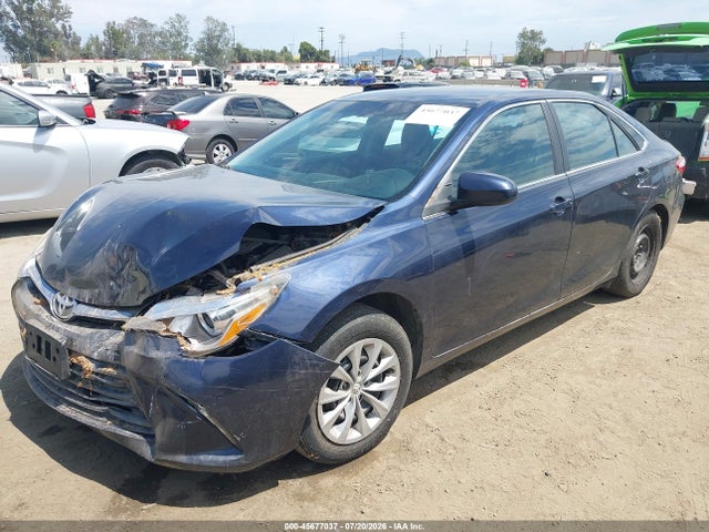 Toyota CAMRY LE 2017 4T1BF1FK7HU794260 Image 2