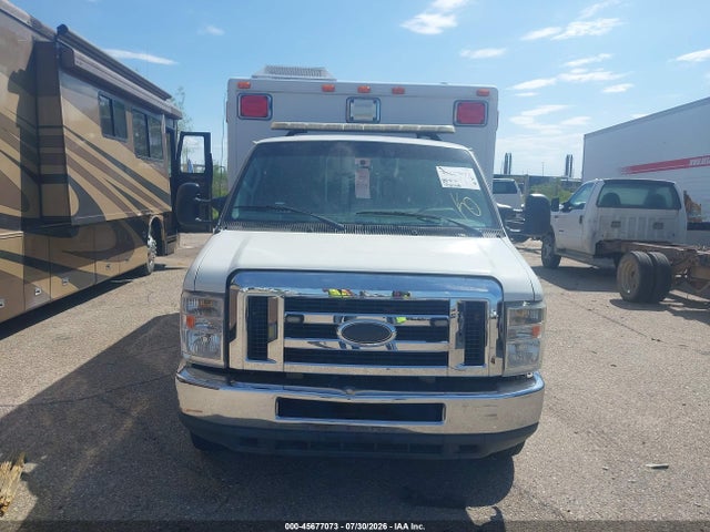 Ford E-350 Cutaway 2016 1FDWE3FS6GDC17931 Image 12