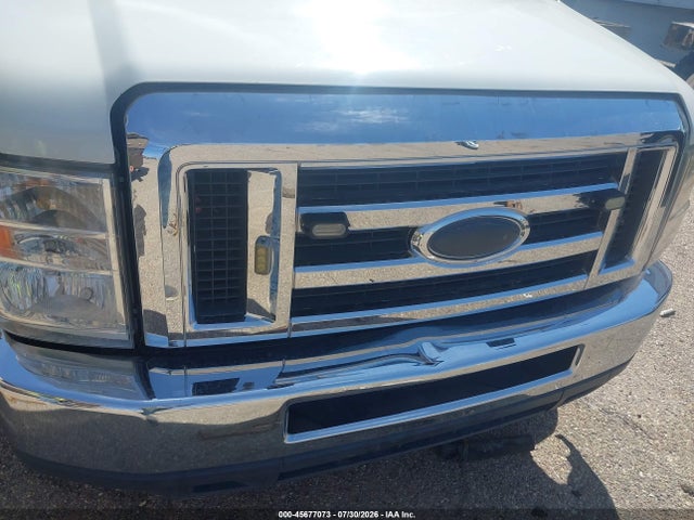 Ford E-350 Cutaway 2016 1FDWE3FS6GDC17931 Image 11