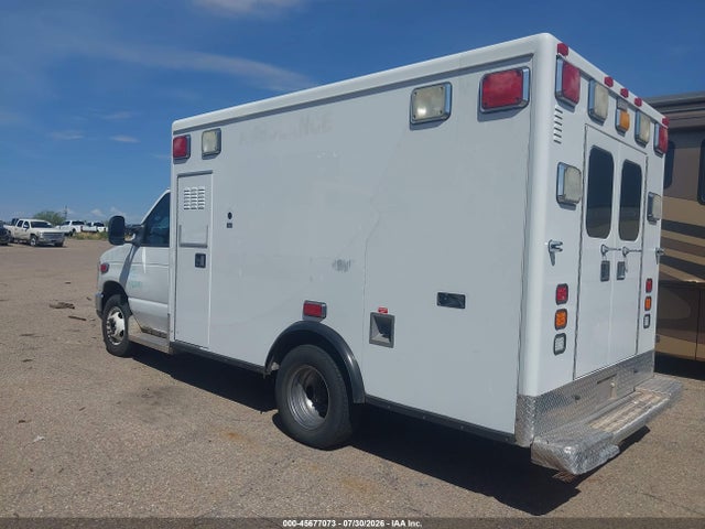Ford E-350 Cutaway 2016 1FDWE3FS6GDC17931 Image 3