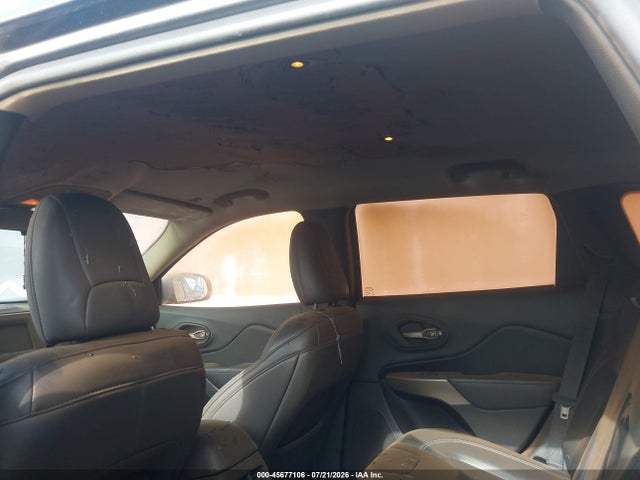 45677106 :رقم المزاد ، 1C4PJLLB6KD455621 vin ، 2019 Jeep Cherokee Latitude Plus Fwd مزاد بيع