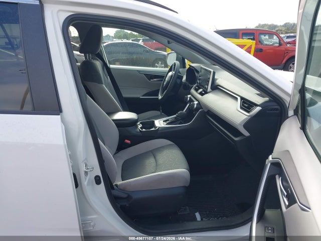 45677107 :رقم المزاد ، 2T3P1RFV2KC012282 vin ، 2019 Toyota Rav4 Xle مزاد بيع