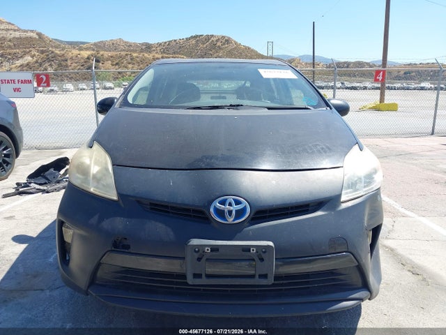 JTDKN3DU9F0423080 Toyota Prius Two