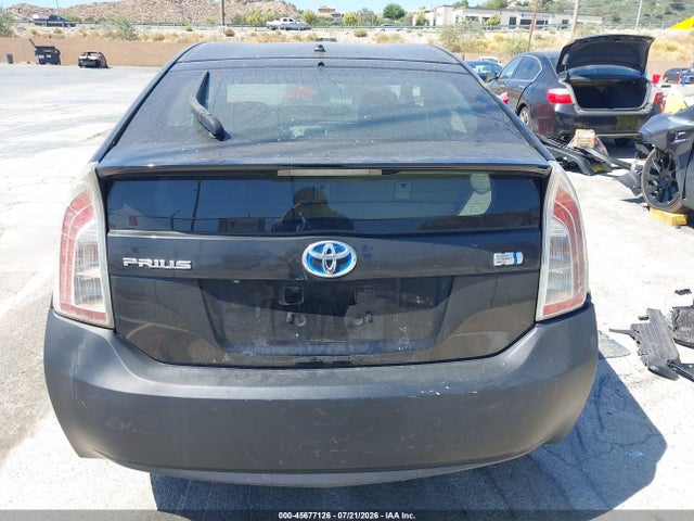JTDKN3DU9F0423080 Toyota Prius Two