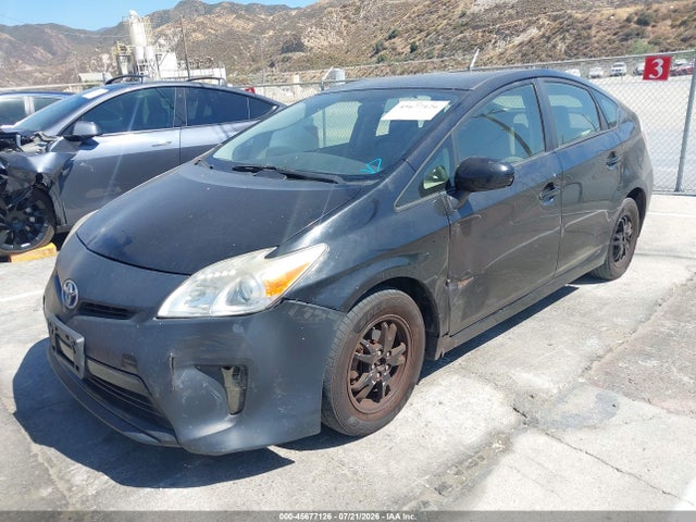 JTDKN3DU9F0423080 Toyota Prius Two