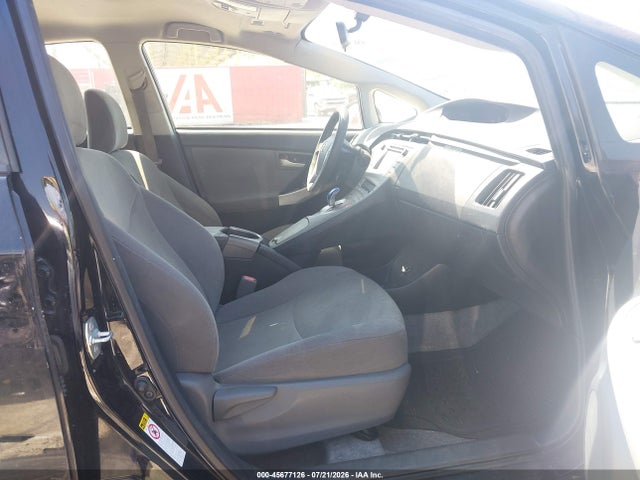 JTDKN3DU9F0423080 Toyota Prius Two