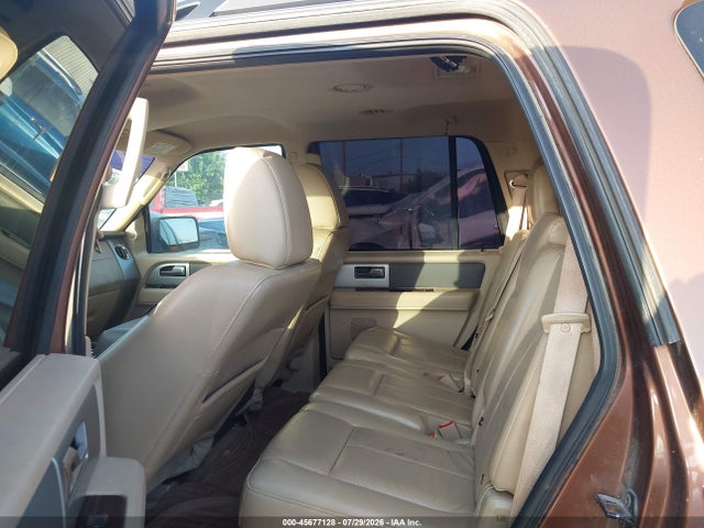 Продаж на аукціоні авто 2011 Ford Expedition Xlt, vin: 1FMJU1H55BEF20808, номер лоту: 45677128