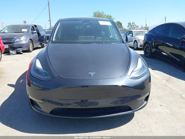 7SAYGDEE1SF236822 Tesla Model Y Long Range Dual Motor All-wheel Drive