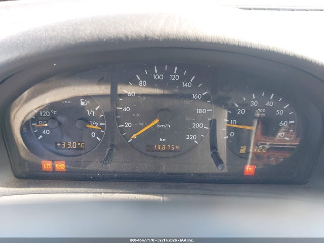 2000 Mercedes-benz Ml 320 მანქანა იყიდება აუქციონზე, vin: 4JGAB54E8YA161957, აუქციონის ნომერი: 45677170