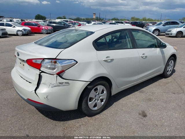 KIA FORTE LX 2015 KNAFK4A6XF5322023 Image 4
