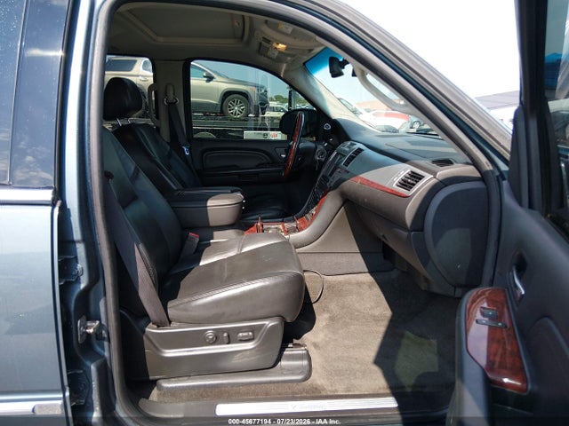 2009 Cadillac Escalade Standard მანქანა იყიდება აუქციონზე, vin: 1GYFK23269R226091, აუქციონის ნომერი: 45677194