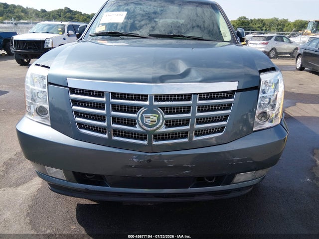 2009 Cadillac Escalade Standard მანქანა იყიდება აუქციონზე, vin: 1GYFK23269R226091, აუქციონის ნომერი: 45677194