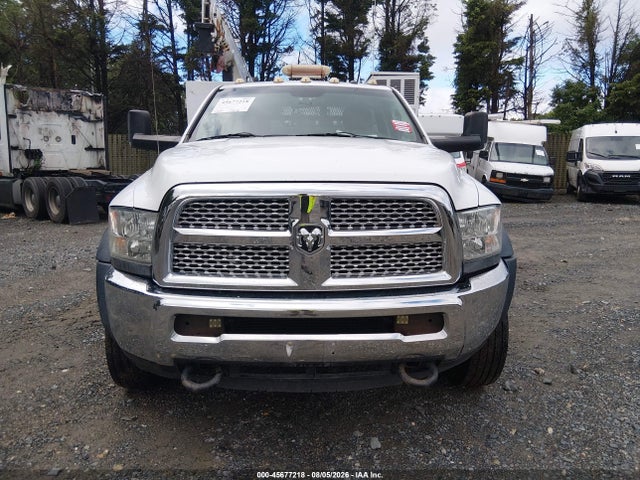 45677218 :رقم المزاد ، 3C7WRMBL1FG668427 vin ، 2015 Ram 5500 Chassis Tradesman/slt مزاد بيع