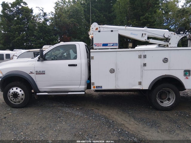 45677218 :رقم المزاد ، 3C7WRMBL1FG668427 vin ، 2015 Ram 5500 Chassis Tradesman/slt مزاد بيع
