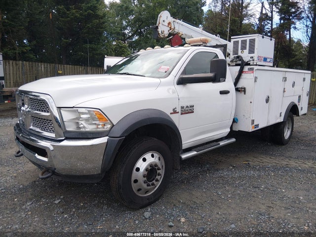 45677218 :رقم المزاد ، 3C7WRMBL1FG668427 vin ، 2015 Ram 5500 Chassis Tradesman/slt مزاد بيع