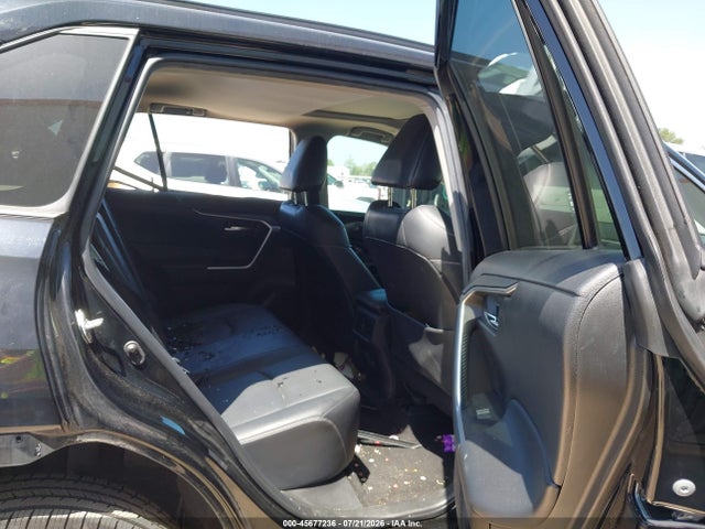 45677236 :رقم المزاد ، 2T3C1RFV9PW256757 vin ، 2023 Toyota Rav4 Xle Premium مزاد بيع