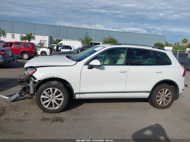 Продажа на аукционе авто 2013 Volkswagen Touareg Tdi Sport, vin: WVGEP9BP2DD013441, номер лота: 45677243