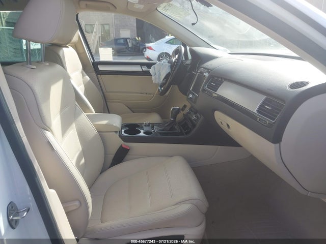 Продажа на аукционе авто 2013 Volkswagen Touareg Tdi Sport, vin: WVGEP9BP2DD013441, номер лота: 45677243