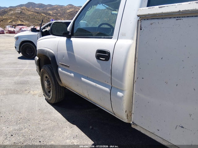 Продаж на аукціоні авто 2005 Chevrolet Silverado 2500hd Work Truck, vin: 1GCHC24U65E206615, номер лоту: 45677256