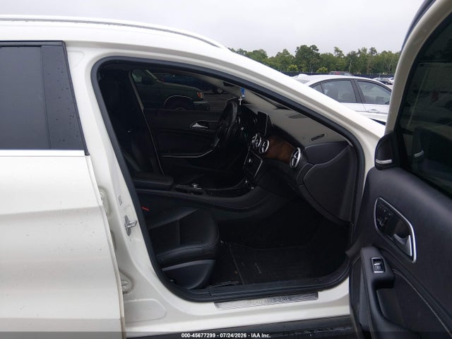 Продажа на аукционе авто 2015 Mercedes-benz Gla 250 4matic, vin: WDCTG4GBXFJ117945, номер лота: 45677299