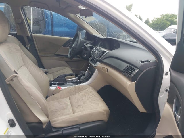 Продаж на аукціоні авто 2015 Honda Accord Lx, vin: 1HGCR2F33FA002412, номер лоту: 45677301