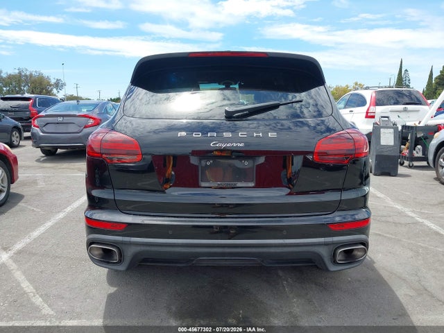 WP1AA2A2XHKA88549 Porsche Cayenne