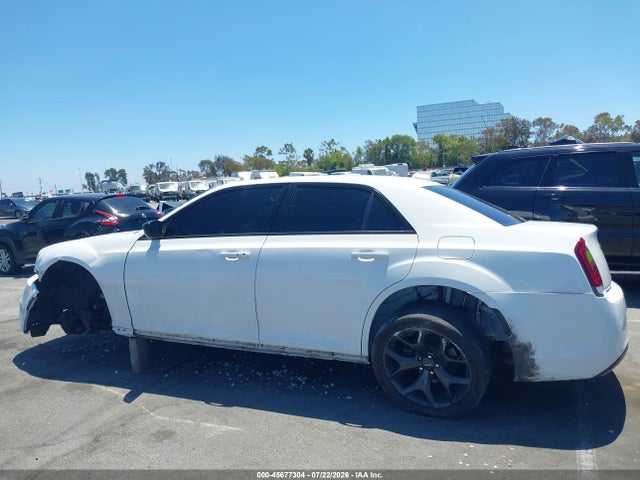 Продаж на аукціоні авто 2020 Chrysler 300 Touring, vin: 2C3CCAAG2LH160312, номер лоту: 45677304