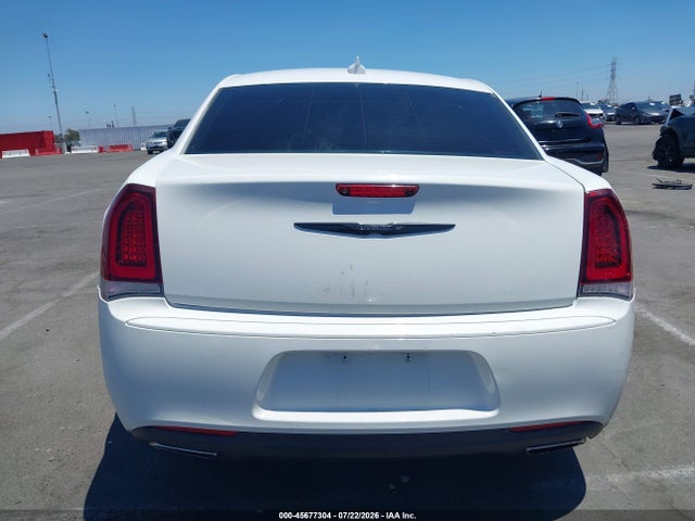Продаж на аукціоні авто 2020 Chrysler 300 Touring, vin: 2C3CCAAG2LH160312, номер лоту: 45677304