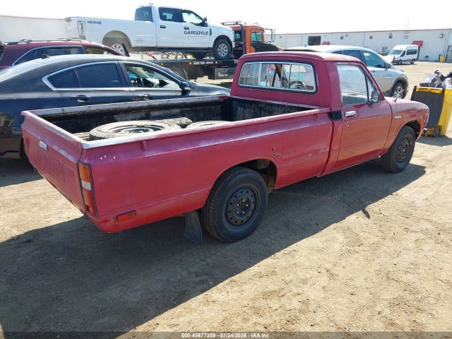 1982 Toyota Pickup / Cab Chassis 1/2 Ton Dlx მანქანა იყიდება აუქციონზე, vin: JT4RN44D1C0083536, აუქციონის ნომერი: 45677309