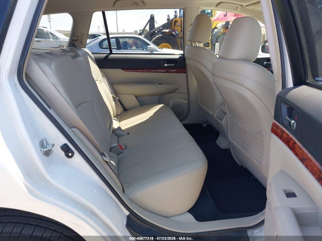 45677316 :رقم المزاد ، 4S4BRDKC4B2358752 vin ، 2011 Subaru Outback 3.6r Limited مزاد بيع