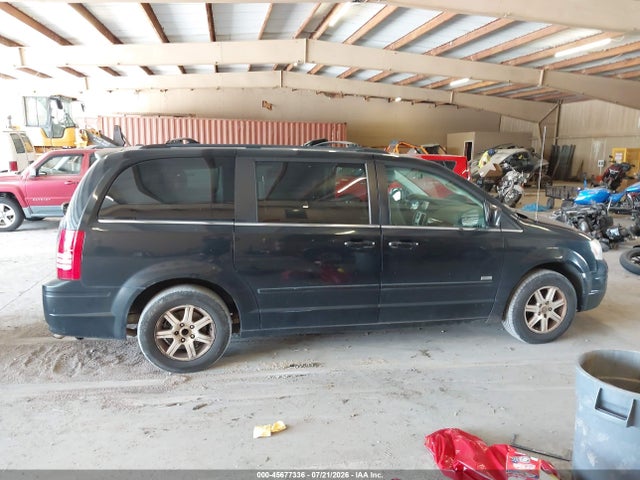 45677336 :رقم المزاد ، 2A8HR54P18R826993 vin ، 2008 Chrysler Town & Country Touring مزاد بيع