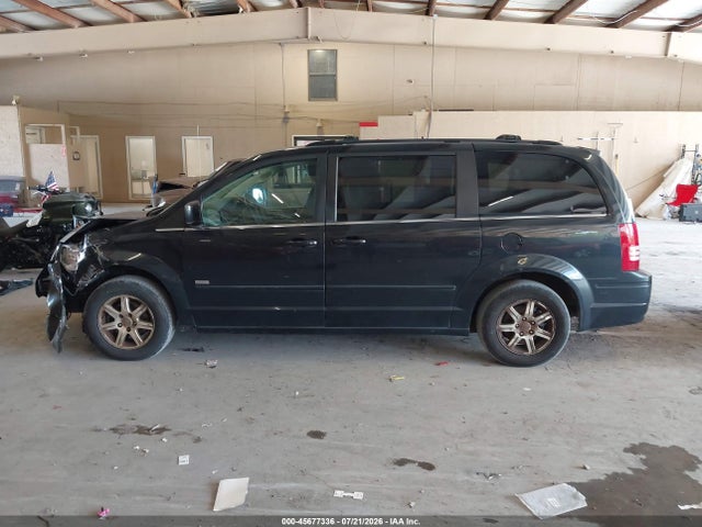 45677336 :رقم المزاد ، 2A8HR54P18R826993 vin ، 2008 Chrysler Town & Country Touring مزاد بيع