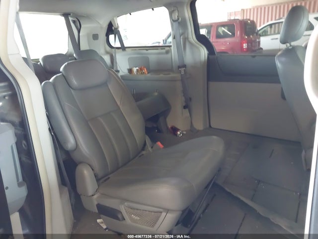 45677336 :رقم المزاد ، 2A8HR54P18R826993 vin ، 2008 Chrysler Town & Country Touring مزاد بيع