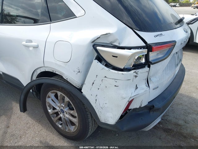 Ford ESCAPE SE 2020 1FMCU0G61LUB13296 Image 6